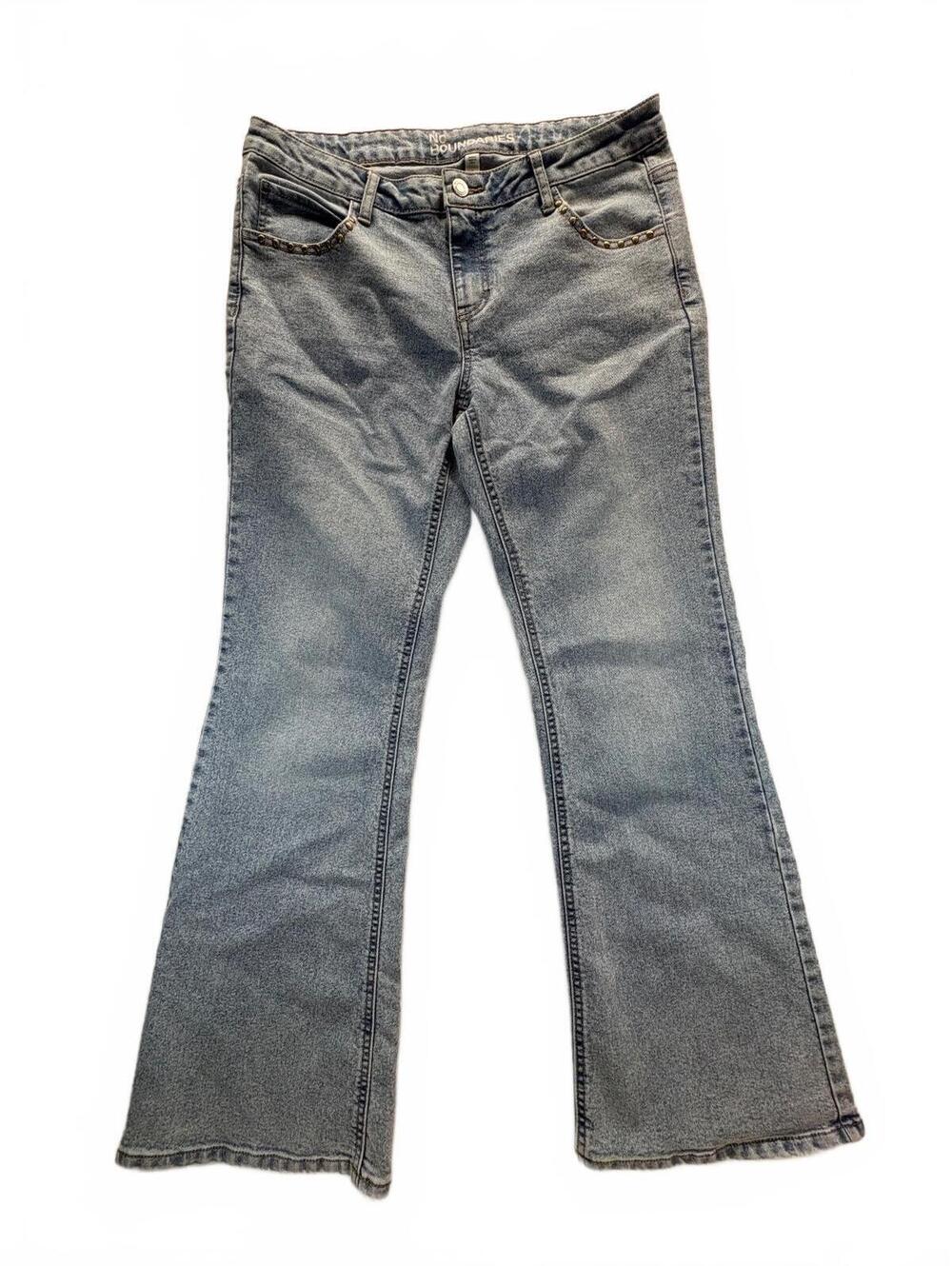 No Boundaries Women’s Size 12 Light Wash Studded Flare Jeans Y2K Style